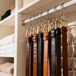 10 formas eficientes de guardar cinturones sin arrugas ni enredos